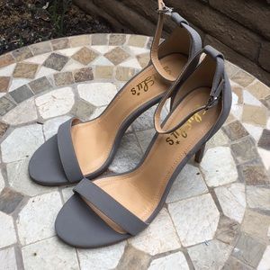 Lulu’s stiletto heels